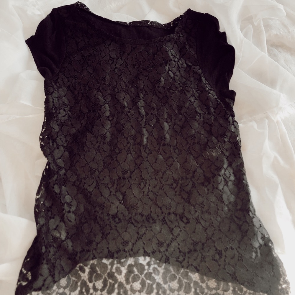 Floral lace tshirt